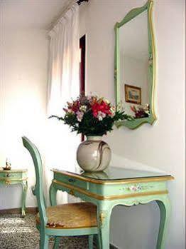 Alex Hotel Venecia